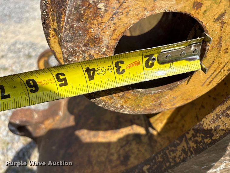 image for item EF1186 Caterpillar excavator bucket