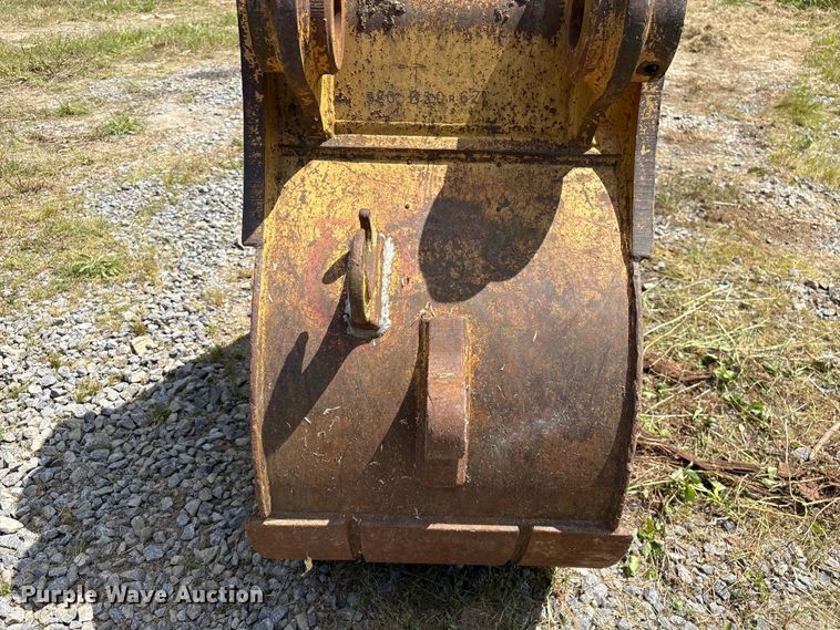 image for item EF1186 Caterpillar excavator bucket