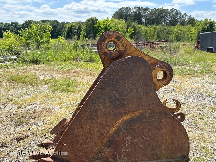 image for item EF1186 Caterpillar excavator bucket