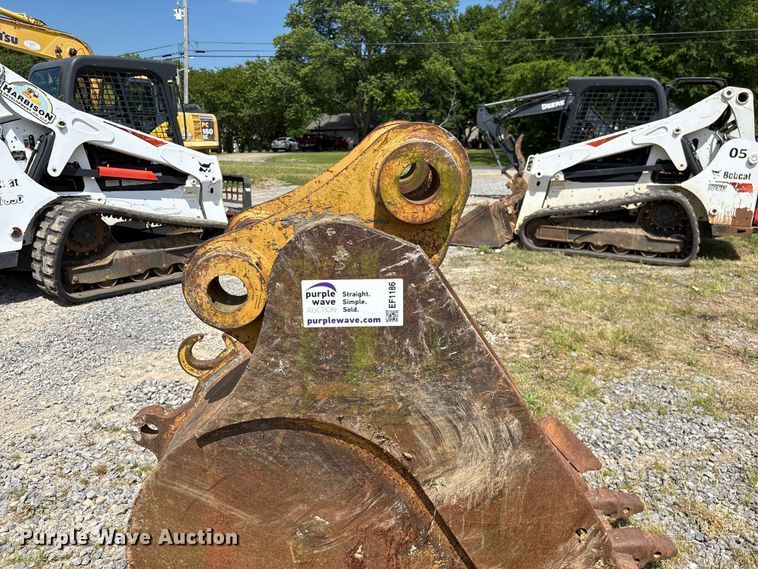 image for item EF1186 Caterpillar excavator bucket