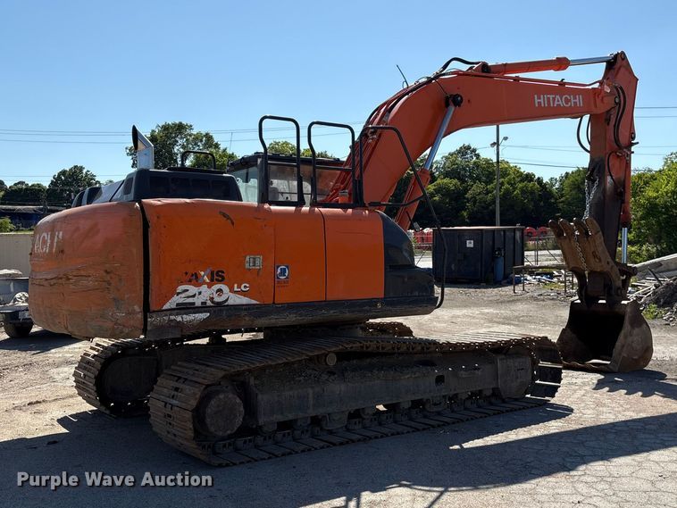 image for item EF1199 2021 Hitachi ZX210 LC-6 excavator