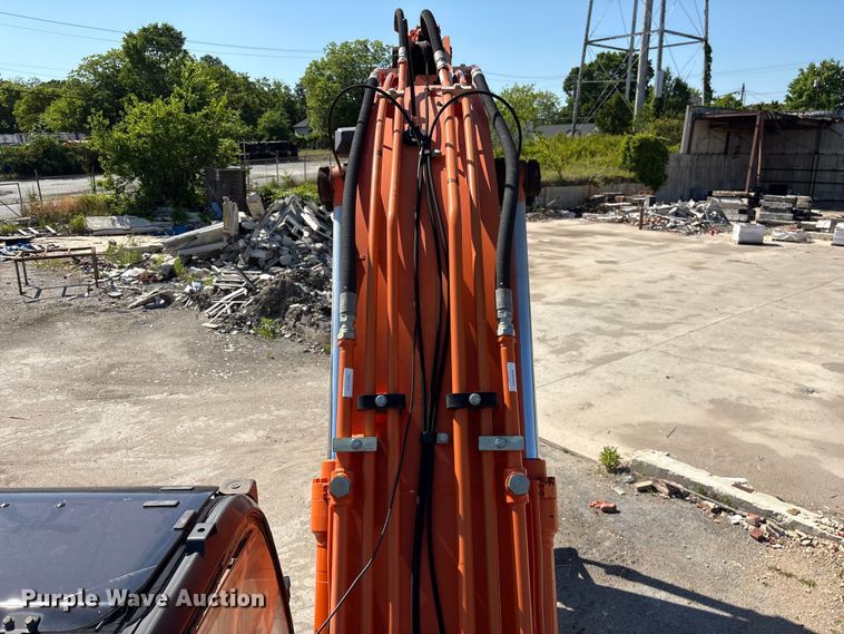 image for item EF1199 2021 Hitachi ZX210 LC-6 excavator