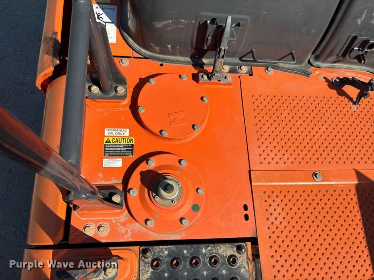 image for item EF1199 2021 Hitachi ZX210 LC-6 excavator