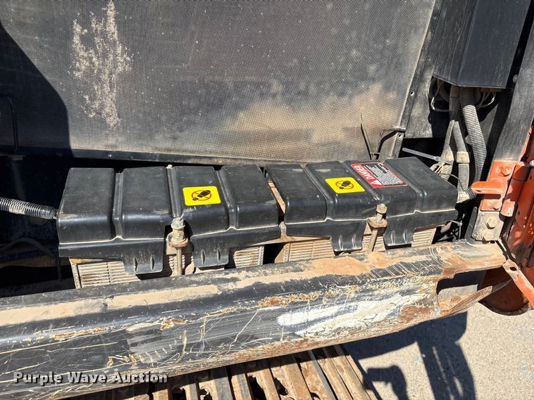 image for item EF1199 2021 Hitachi ZX210 LC-6 excavator