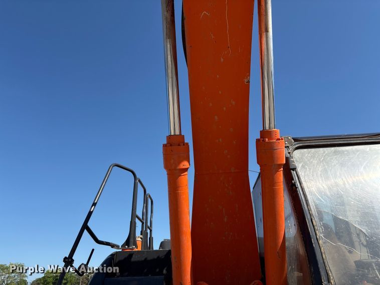 image for item EF1199 2021 Hitachi ZX210 LC-6 excavator