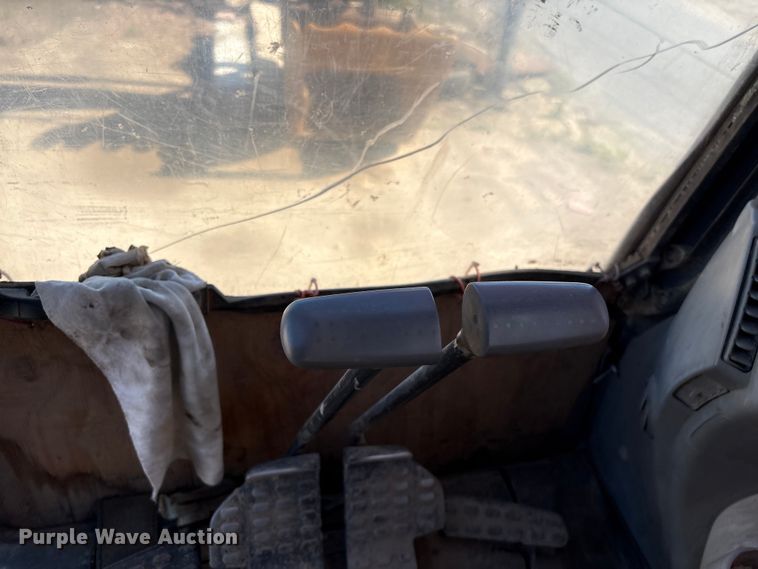 image for item EF1199 2021 Hitachi ZX210 LC-6 excavator