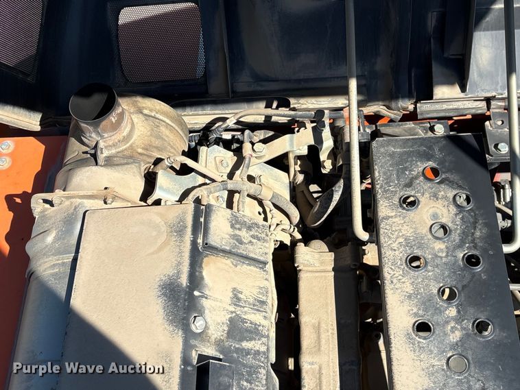 image for item EF1199 2021 Hitachi ZX210 LC-6 excavator