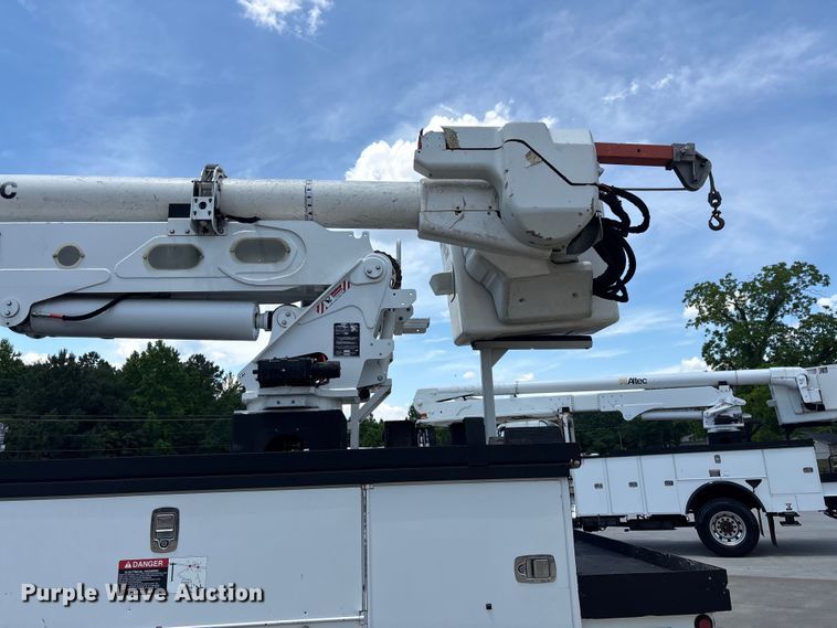 image for item EF1212 2013 Freightliner Business Class M2 bucket truck