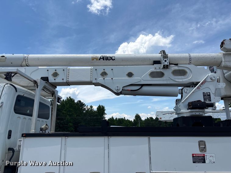 image for item EF1212 2013 Freightliner Business Class M2 bucket truck