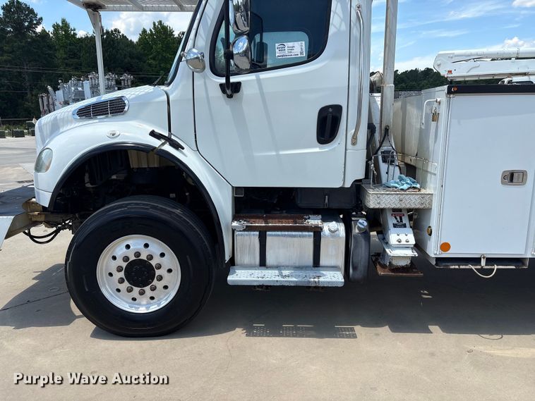 image for item EF1212 2013 Freightliner Business Class M2 bucket truck
