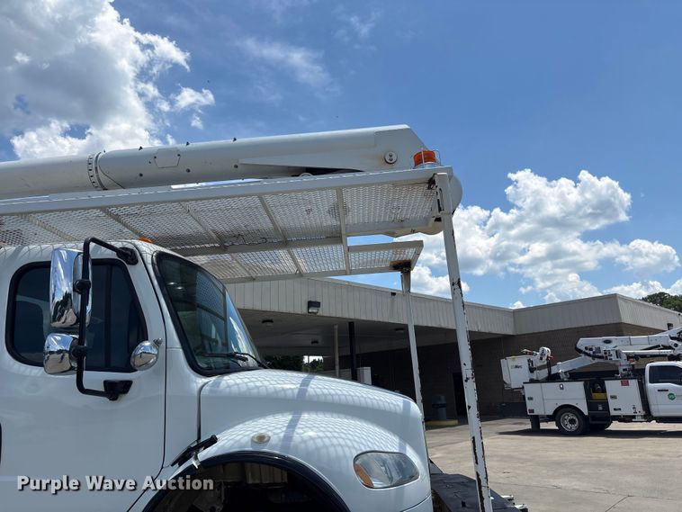 image for item EF1212 2013 Freightliner Business Class M2 bucket truck