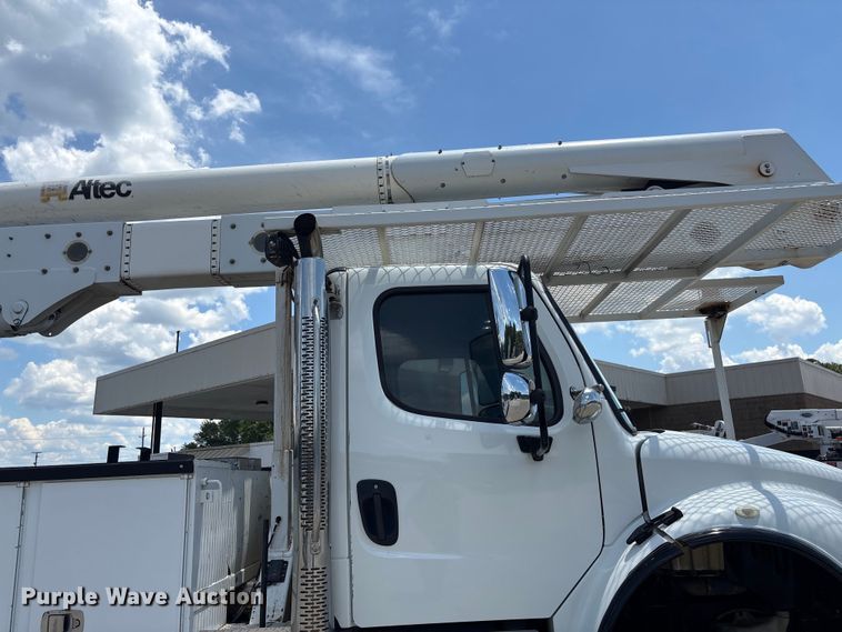 image for item EF1212 2013 Freightliner Business Class M2 bucket truck