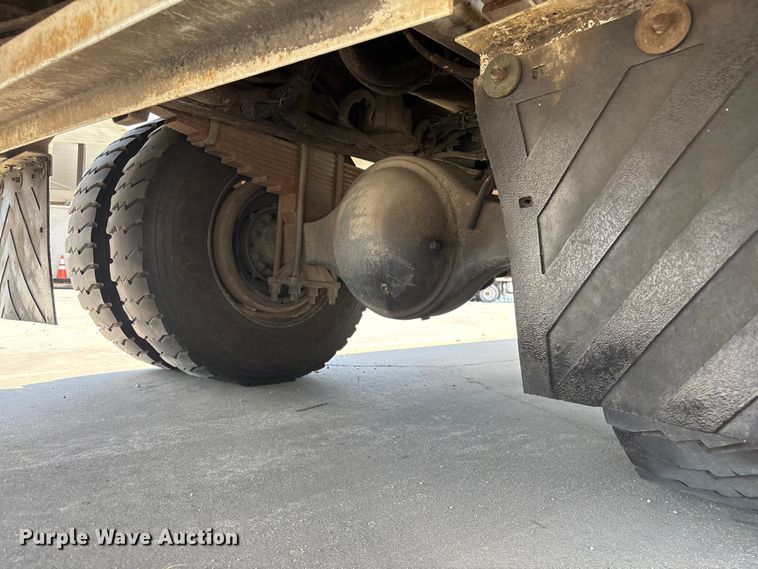 image for item EF1212 2013 Freightliner Business Class M2 bucket truck
