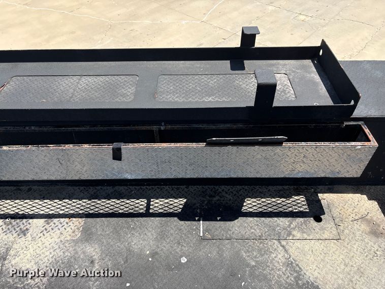 image for item EF1212 2013 Freightliner Business Class M2 bucket truck