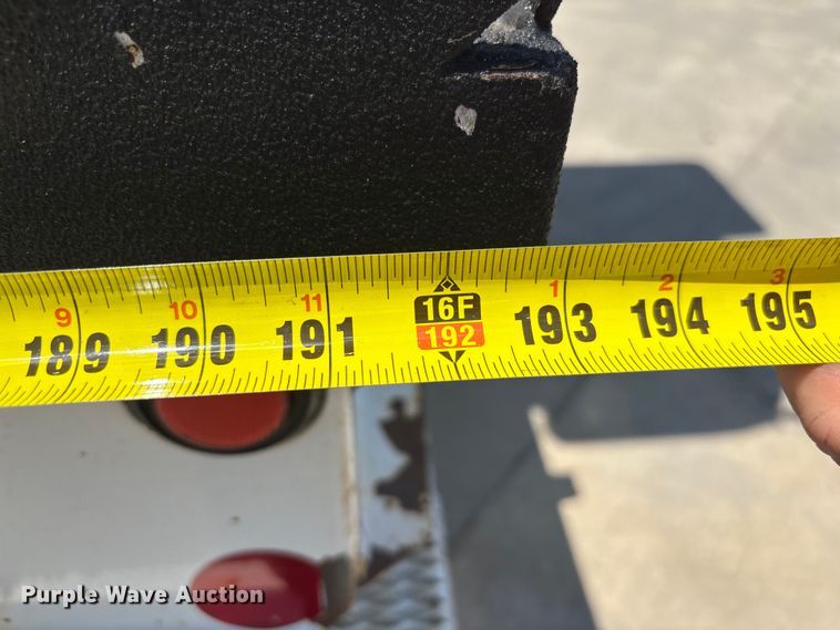 image for item EF1212 2013 Freightliner Business Class M2 bucket truck