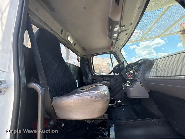 image for item EF1212 2013 Freightliner Business Class M2 bucket truck