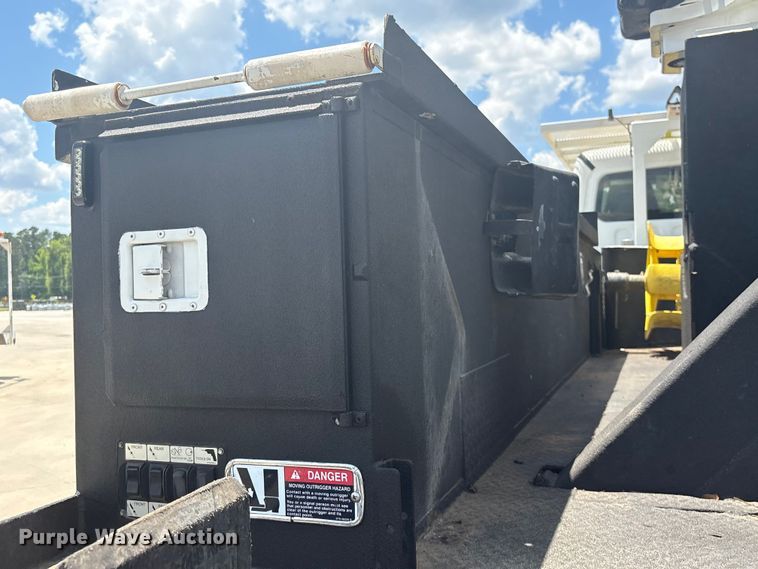 image for item EF1213 2015 Freightliner Business Class M2 bucket truck