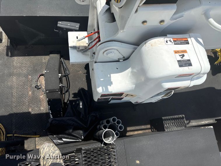image for item EF1213 2015 Freightliner Business Class M2 bucket truck