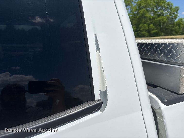 image for item EF1214 2015 Chevrolet Silverado 2500HD Crew Cab pickup truck