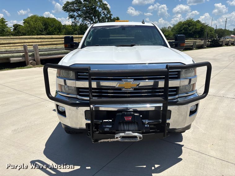 image for item EF1214 2015 Chevrolet Silverado 2500HD Crew Cab pickup truck