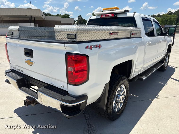image for item EF1214 2015 Chevrolet Silverado 2500HD Crew Cab pickup truck