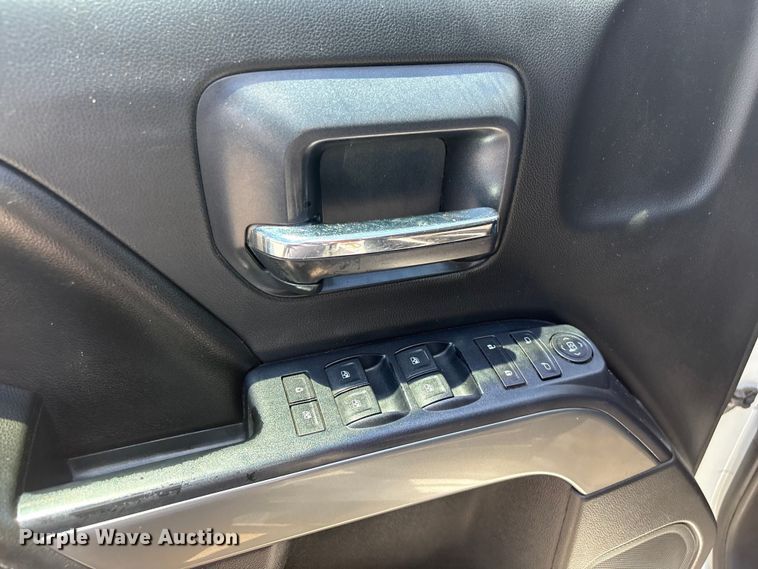 image for item EF1214 2015 Chevrolet Silverado 2500HD Crew Cab pickup truck
