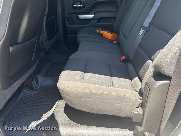 image for item EF1214 2015 Chevrolet Silverado 2500HD Crew Cab pickup truck