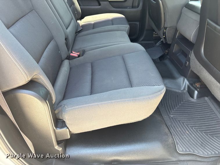 image for item EF1214 2015 Chevrolet Silverado 2500HD Crew Cab pickup truck