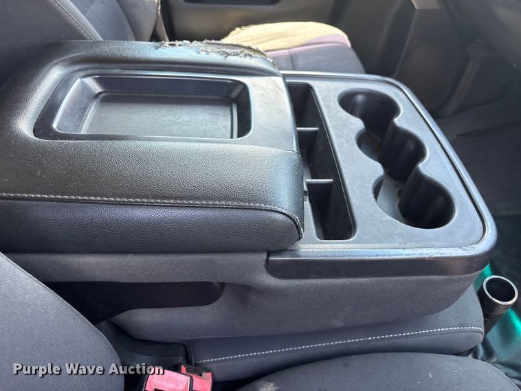 image for item EF1214 2015 Chevrolet Silverado 2500HD Crew Cab pickup truck