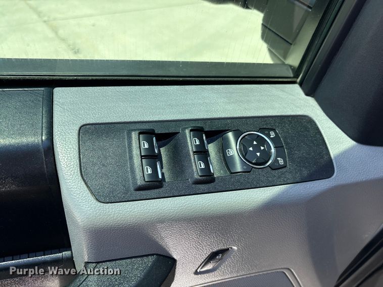 image for item EF1215 2018 Ford F350 Super Duty Crew Cab utility bed pickup truck