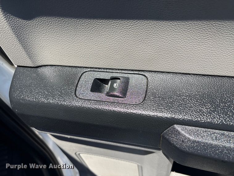 image for item EF1215 2018 Ford F350 Super Duty Crew Cab utility bed pickup truck