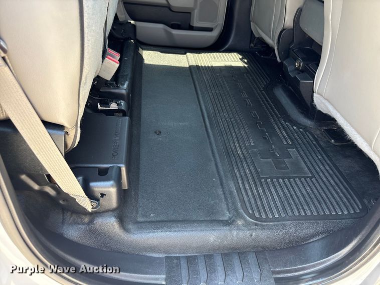image for item EF1215 2018 Ford F350 Super Duty Crew Cab utility bed pickup truck