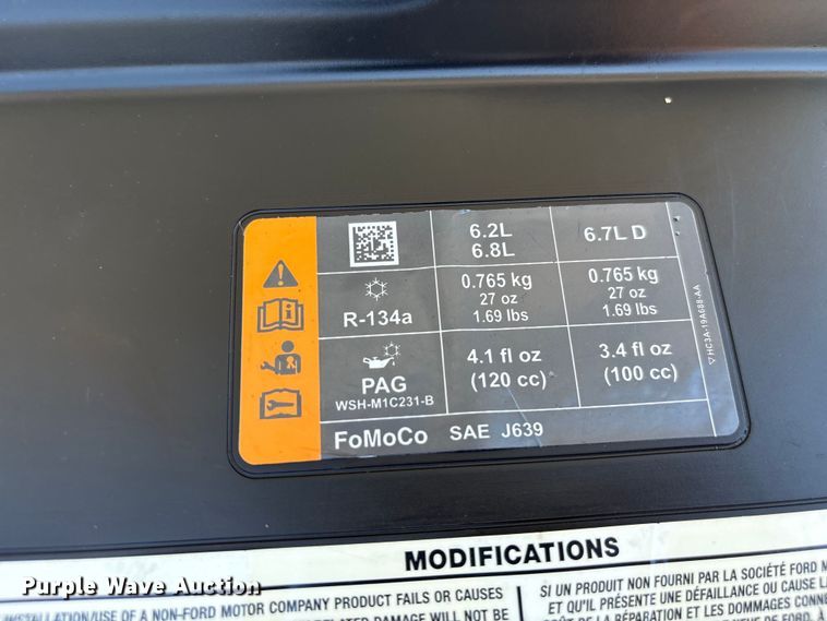 image for item EF1215 2018 Ford F350 Super Duty Crew Cab utility bed pickup truck