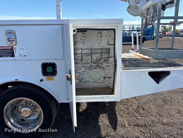image for item EG1700 2014 Ford F550 Super Duty bucket truck