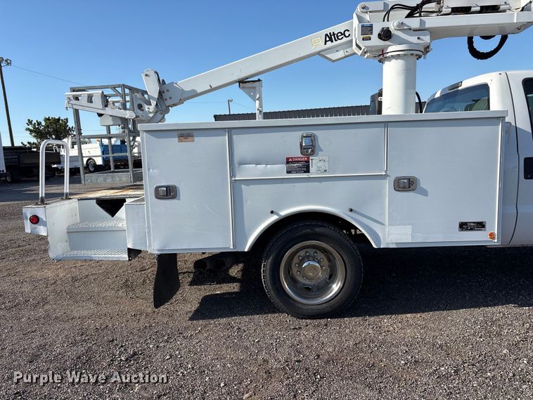 image for item EG1700 2014 Ford F550 Super Duty bucket truck