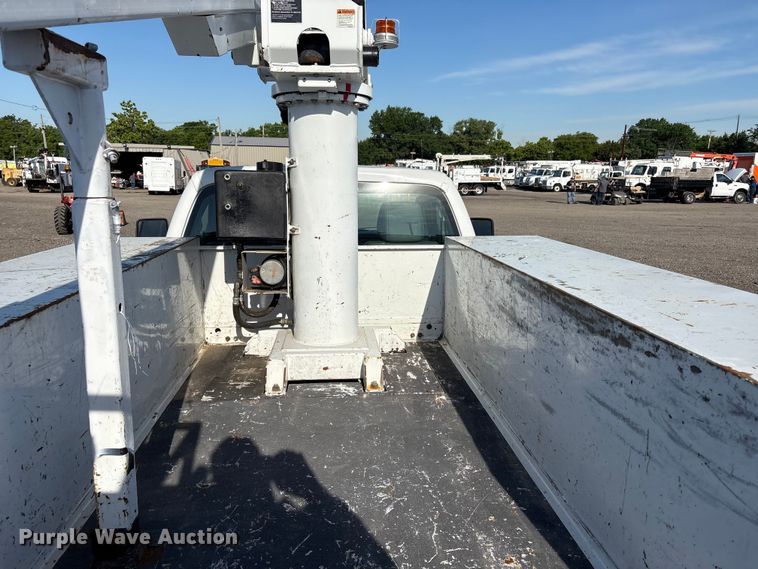image for item EG1700 2014 Ford F550 Super Duty bucket truck