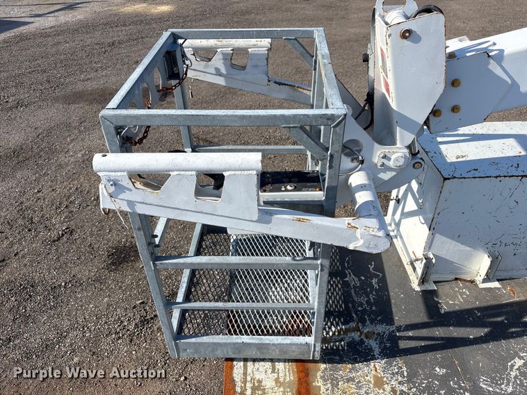 image for item EG1700 2014 Ford F550 Super Duty bucket truck