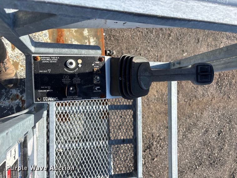 image for item EG1700 2014 Ford F550 Super Duty bucket truck