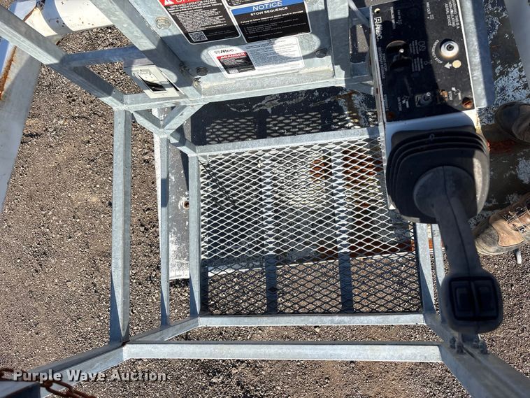 image for item EG1700 2014 Ford F550 Super Duty bucket truck