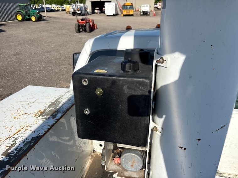 image for item EG1700 2014 Ford F550 Super Duty bucket truck