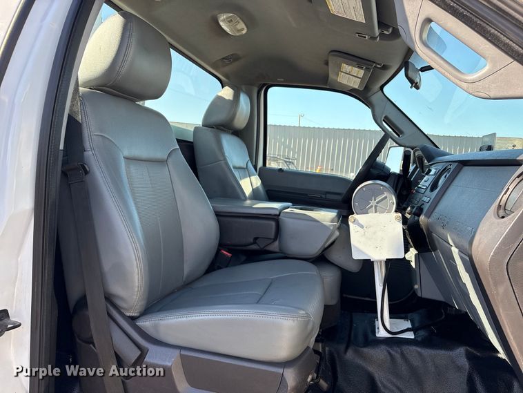 image for item EG1700 2014 Ford F550 Super Duty bucket truck