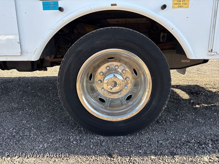 image for item EG1700 2014 Ford F550 Super Duty bucket truck