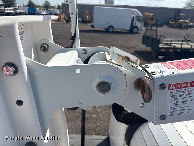 image for item EG8962 2012 Ford F550 Super Duty bucket truck