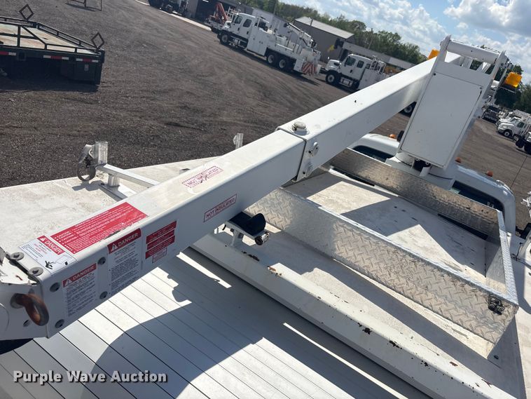 image for item EG8962 2012 Ford F550 Super Duty bucket truck