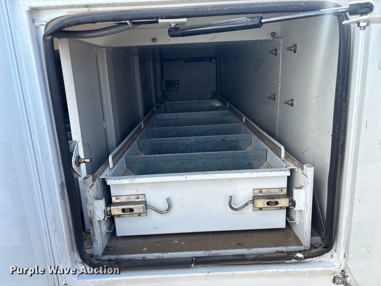 image for item EG8962 2012 Ford F550 Super Duty bucket truck