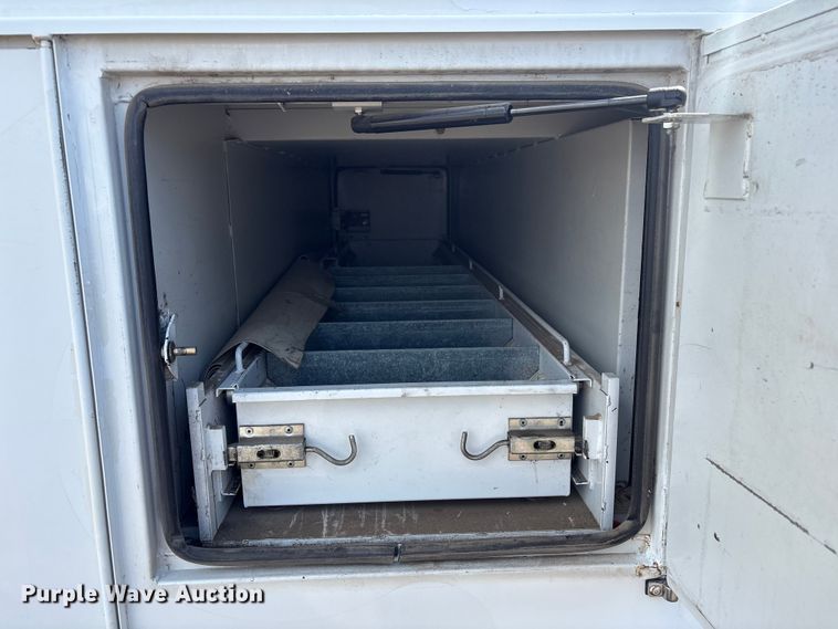image for item EG8962 2012 Ford F550 Super Duty bucket truck