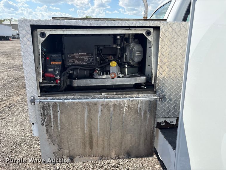 image for item EG8962 2012 Ford F550 Super Duty bucket truck