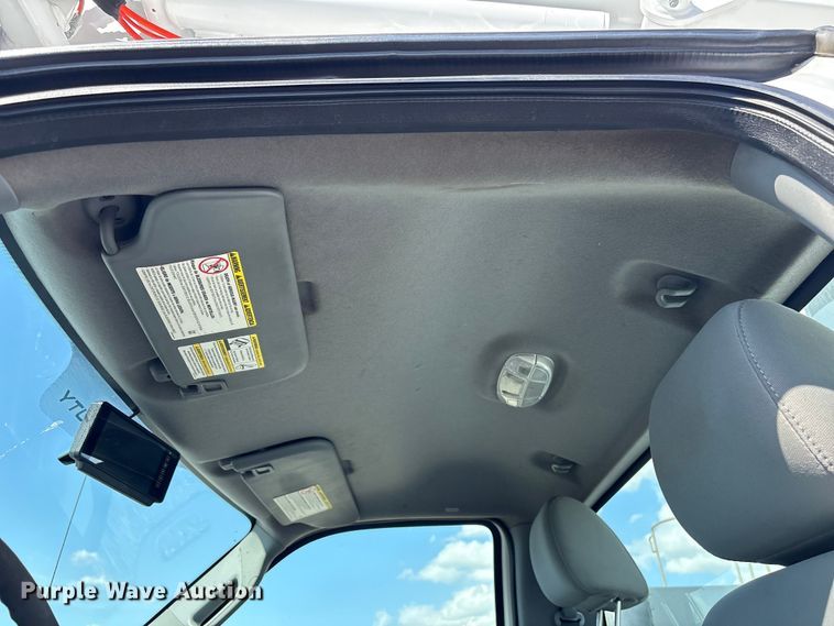 image for item EG8962 2012 Ford F550 Super Duty bucket truck