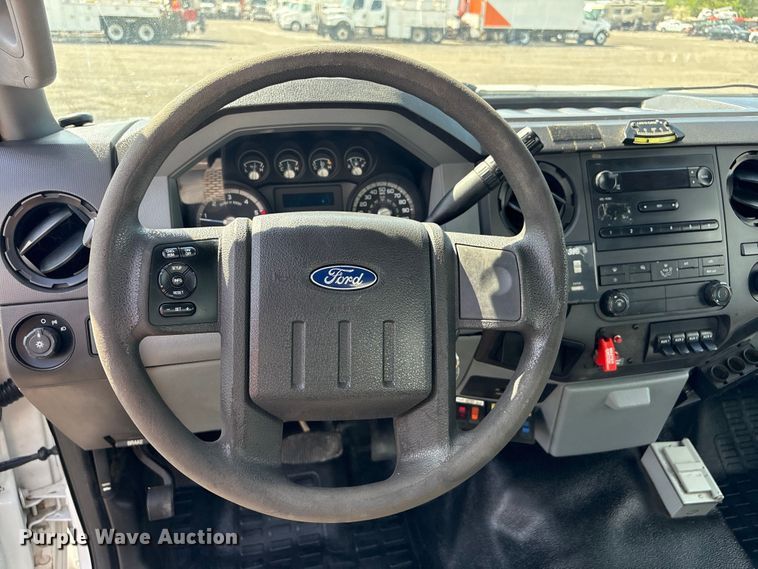 image for item EG8962 2012 Ford F550 Super Duty bucket truck