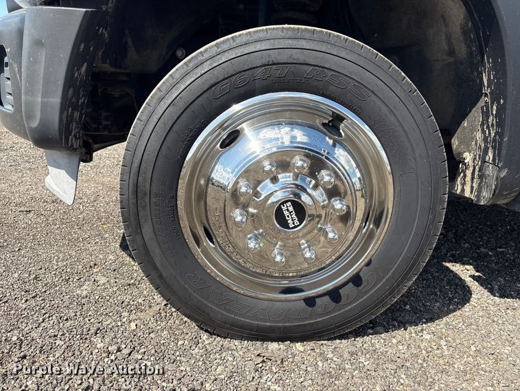 image for item EG8962 2012 Ford F550 Super Duty bucket truck